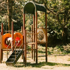 holzspielplatz_comp holzspielplatz